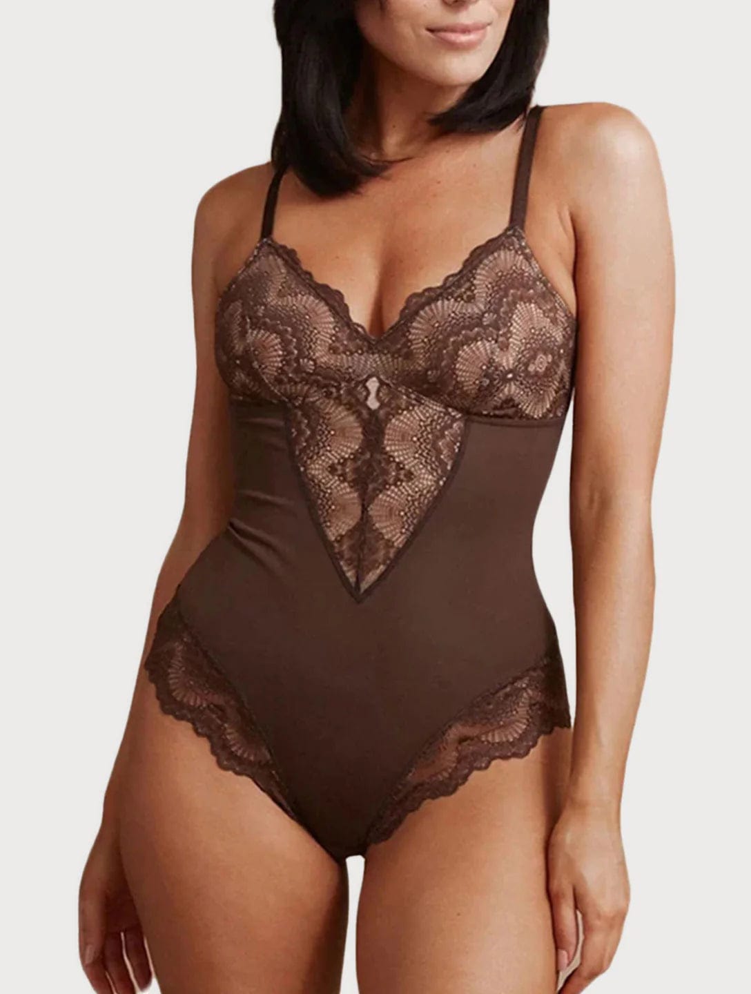 Dropship Contrast Lace Shaping Bodysuit, V Neck Sleeveless Slimming Body  Shaper, Women's Underwear & Shapewear to Sell Online at a Lower Price